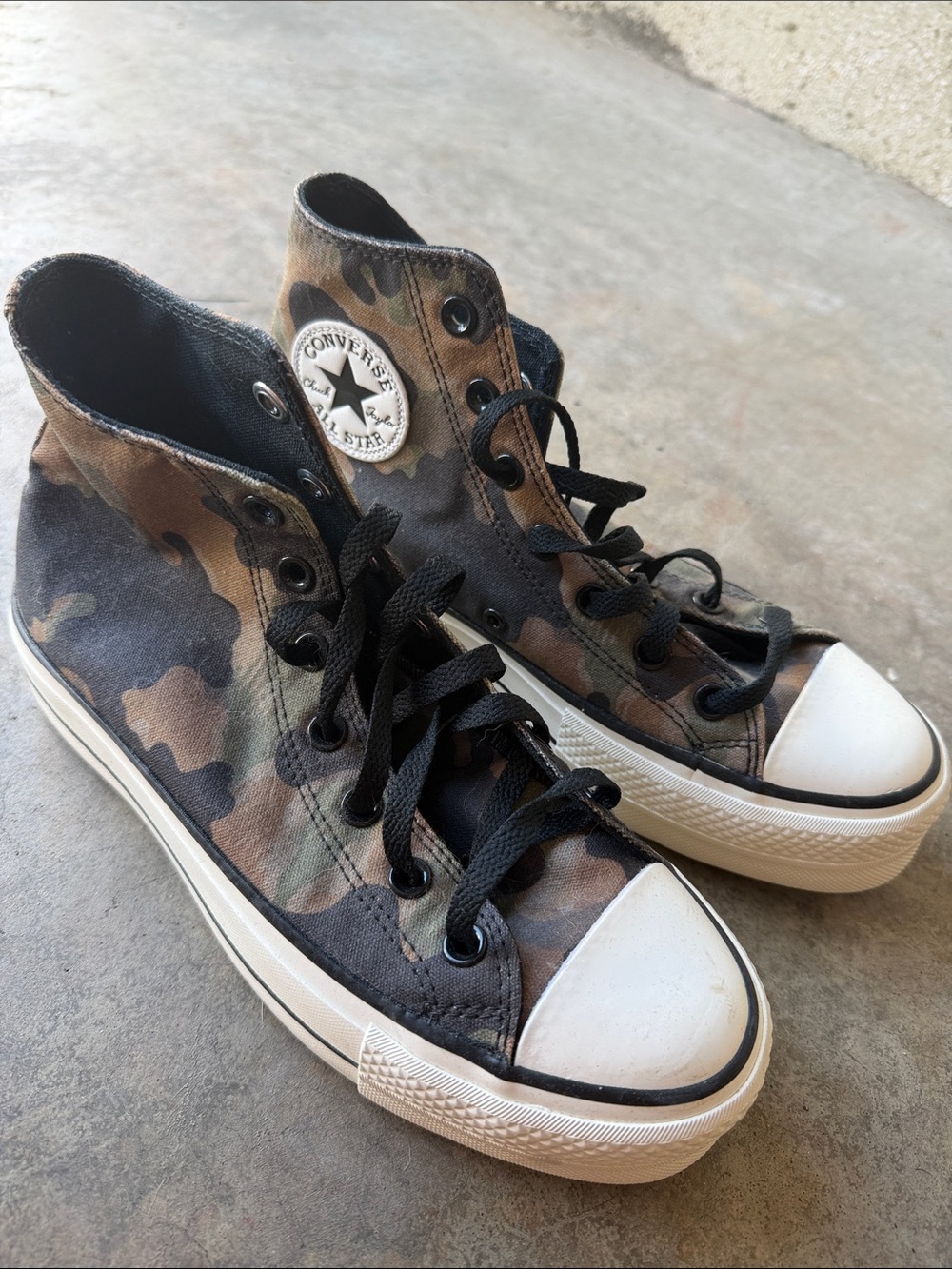 Converse Camouflage High-Top Sneakers in Green and Brown with Black Laces